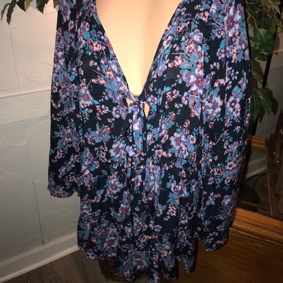 💜💧🌺COOL TONE SPRING/SUMMER FLORAL ROMPER🌺💧💜 - Picture 5 of 5